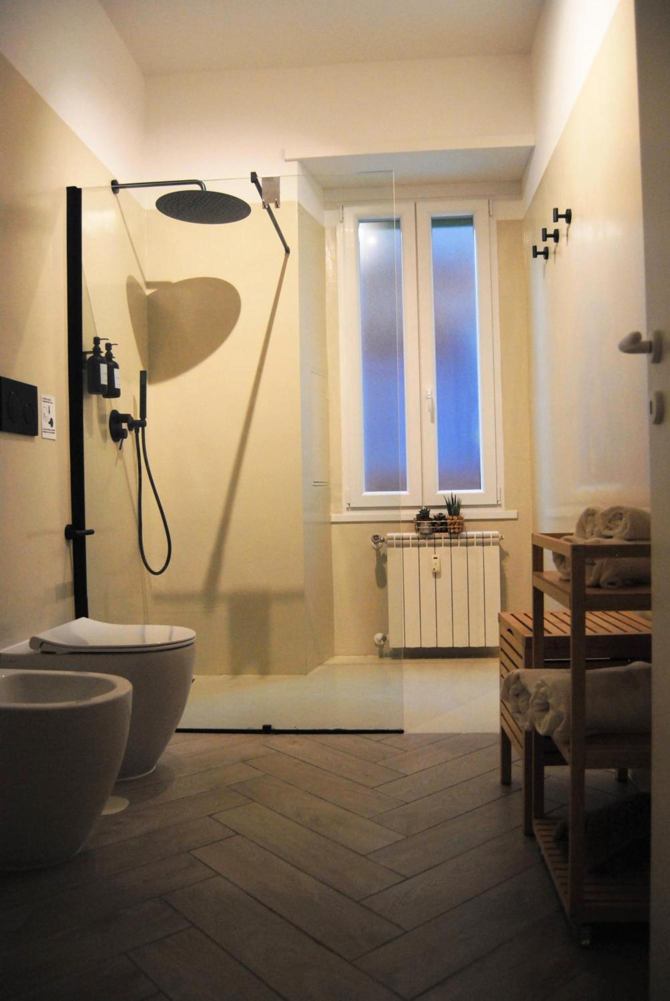 Apartment Con Corte Esclusiva I Metro A Rom